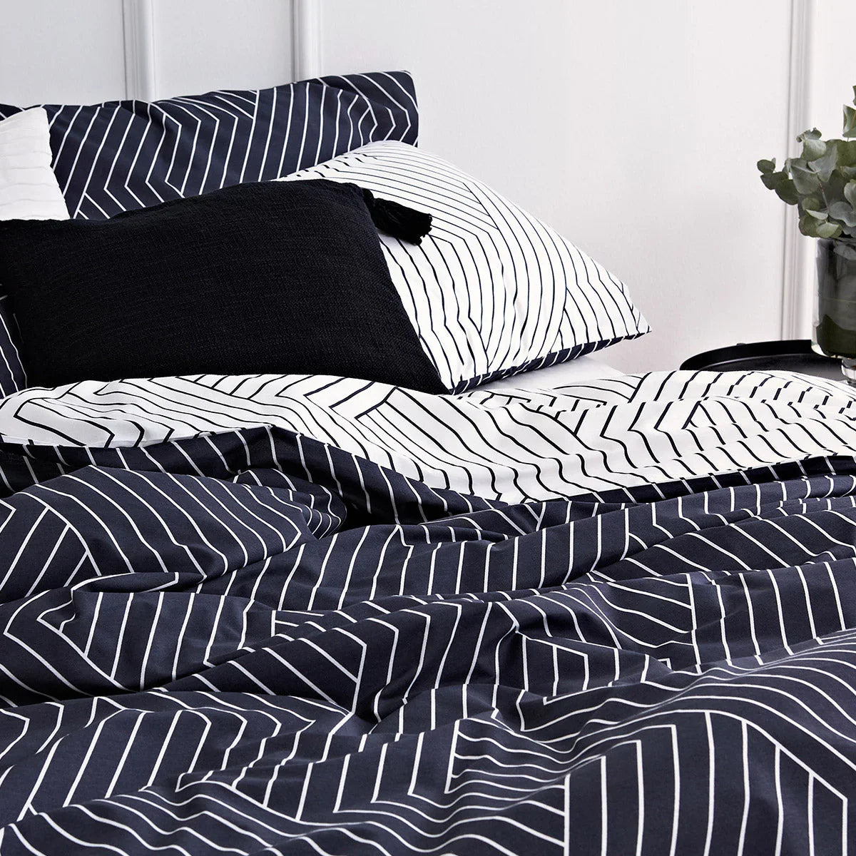 Bettwäsche-Set aus 100% Baumwolle Oslo Marineblau Gestreifte Bettbezug-Set